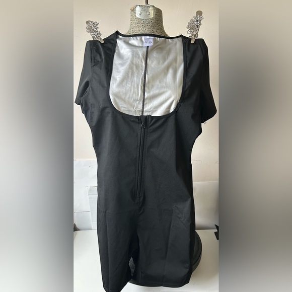 NWOT Full Body Short Sleeve Sweat Suit. Waist Trainer Slimming Shapewear M - Picture 1 of 5